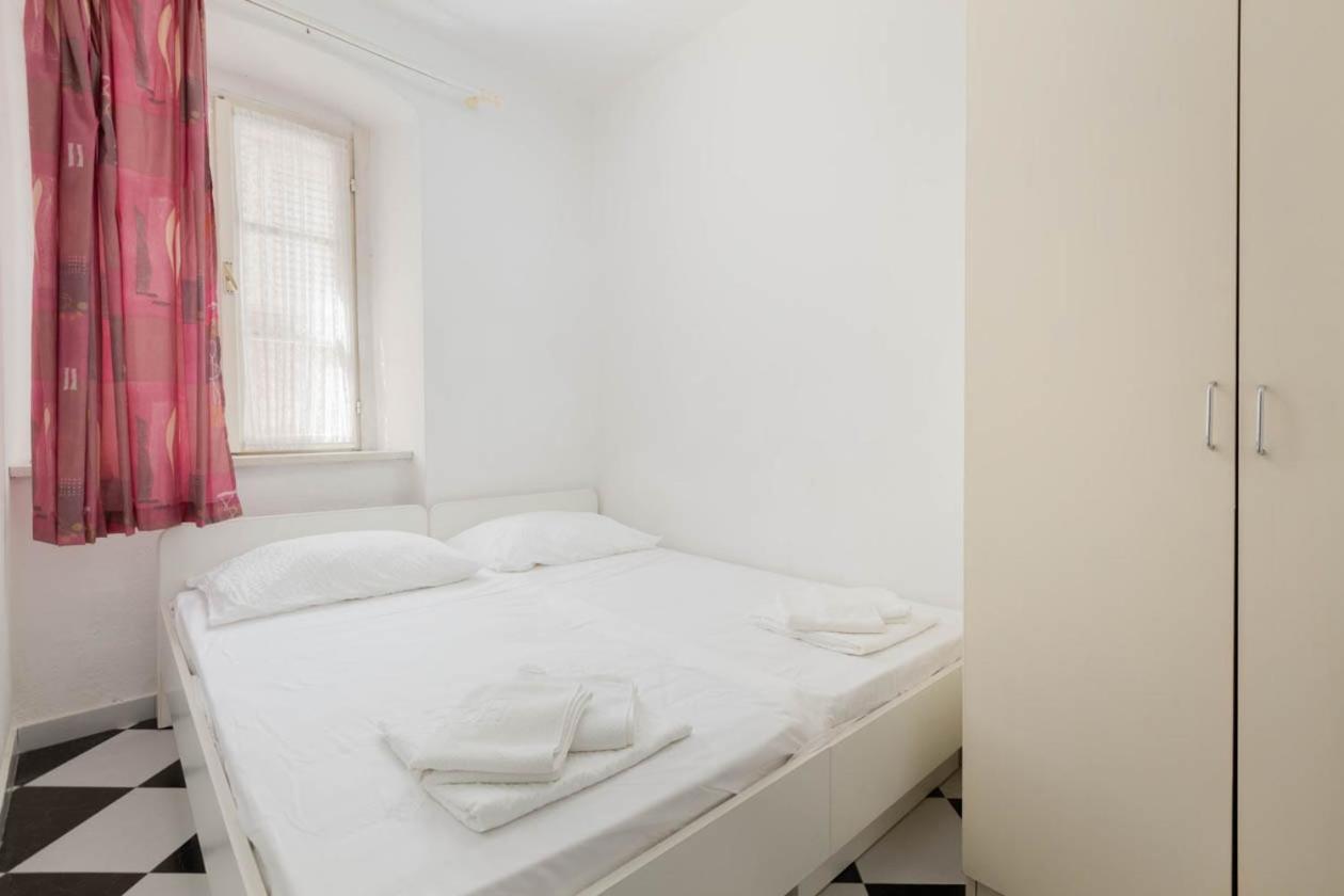 Apartmani Marija Podgora Zewnętrze zdjęcie